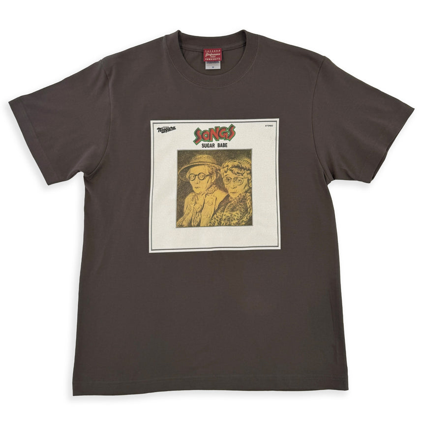 TシャツB